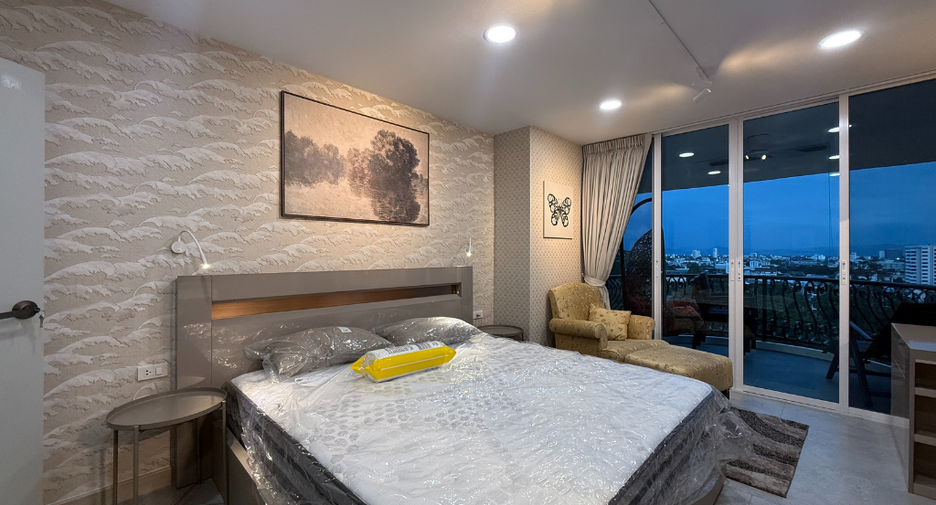 For sale 3 bedrooms condo in Mueang Chiang Mai, Chiang Mai
