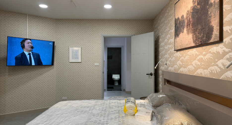 For sale 3 bedrooms condo in Mueang Chiang Mai, Chiang Mai