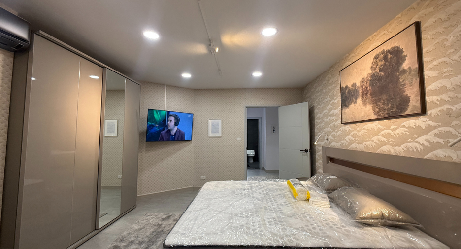 For sale 3 bedrooms condo in Mueang Chiang Mai, Chiang Mai