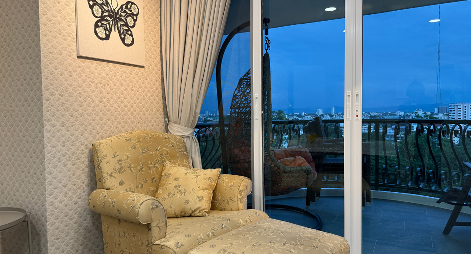 For sale 3 bedrooms condo in Mueang Chiang Mai, Chiang Mai
