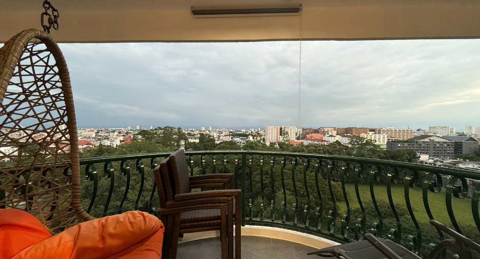 For sale 3 bedrooms condo in Mueang Chiang Mai, Chiang Mai