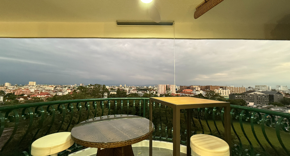 For sale 3 bedrooms condo in Mueang Chiang Mai, Chiang Mai