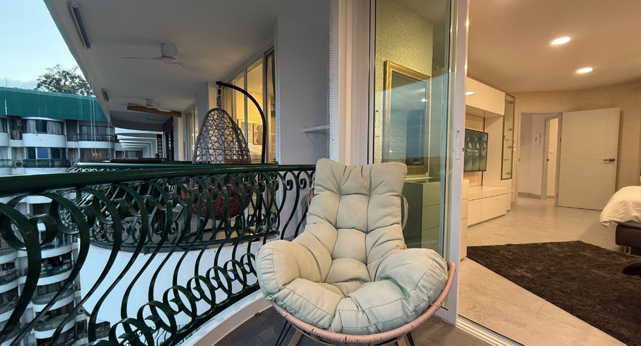 For sale 3 bedrooms condo in Mueang Chiang Mai, Chiang Mai