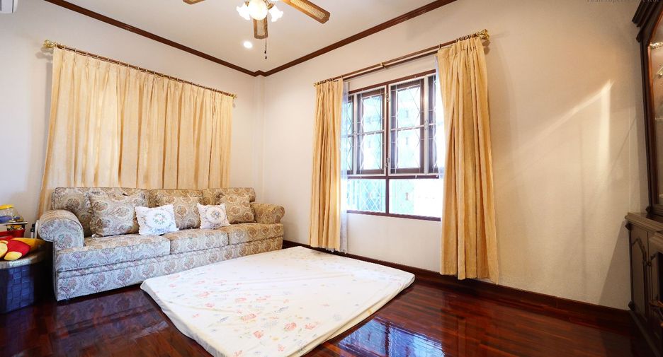 Casa en venta de 5 habitaciones en Bang Khae, Bangkok