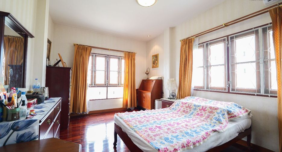 Casa en venta de 5 habitaciones en Bang Khae, Bangkok