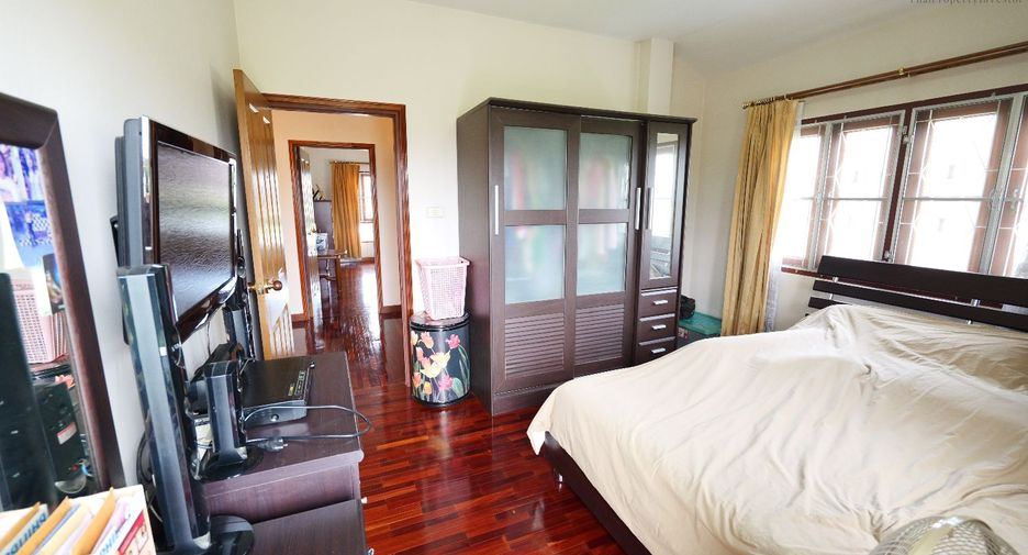 Casa en venta de 5 habitaciones en Bang Khae, Bangkok