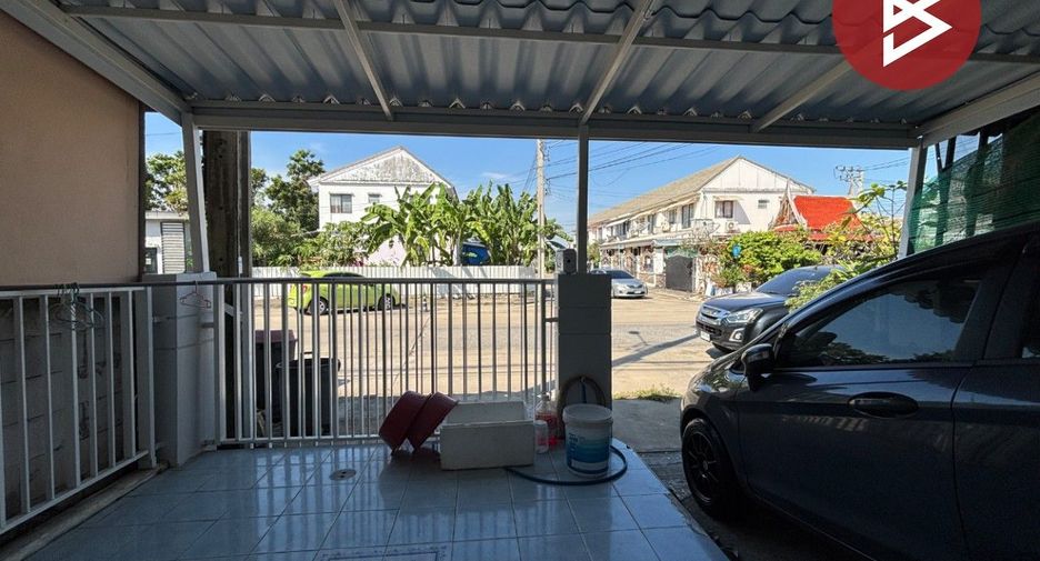 For sale studio townhouse in Bang Sao Thong, Samut Prakan