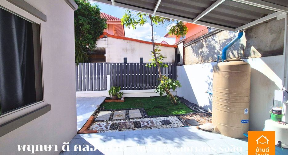 Casa adosada en venta de 3 habitaciones en Khlong Luang, Pathum Thani