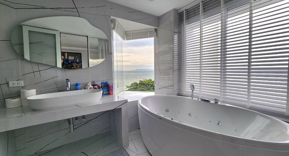 For sale 2 bedrooms condo in Bang Lamung, Chonburi