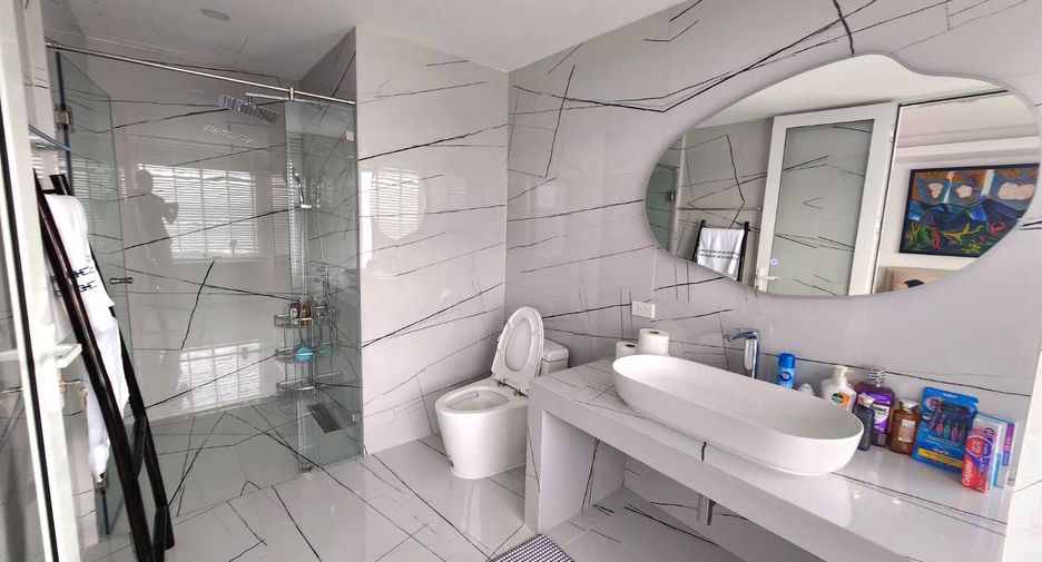 For sale 2 bedrooms condo in Bang Lamung, Chonburi
