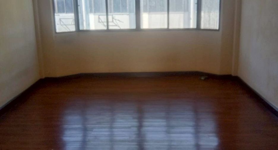 For sale 3 bedrooms retail Space in Bang Khae, Bangkok