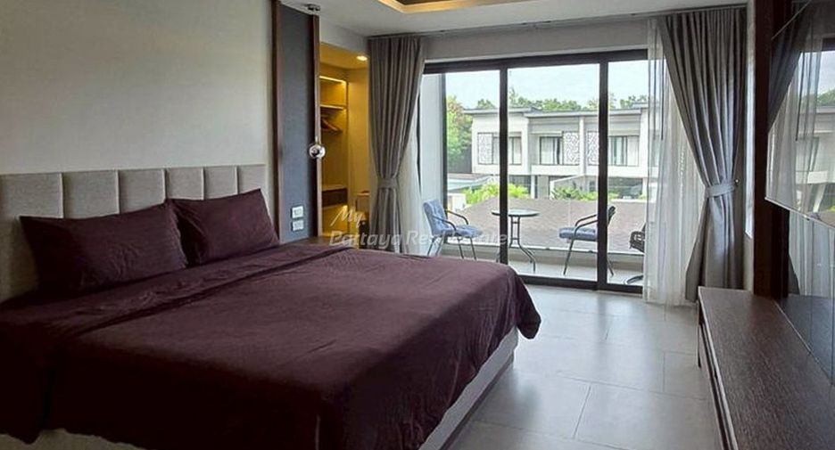 For sale 4 bedrooms villa in Bang Lamung, Chonburi