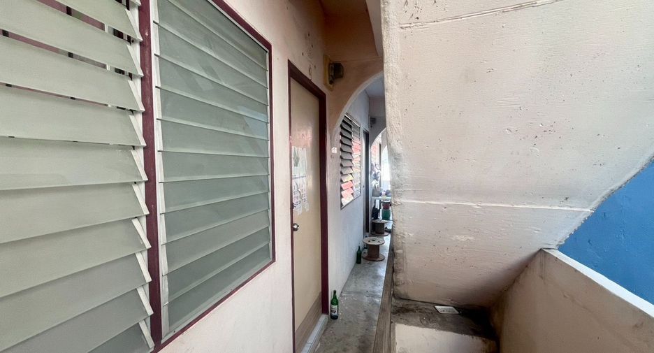 For sale 8 bedrooms apartment in Bangkok Noi, Bangkok
