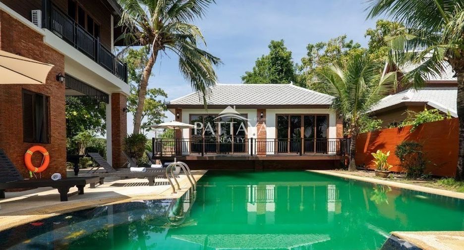 出租 和 出售 5 卧室 独立屋 在 Bang Lamung, Chon Buri