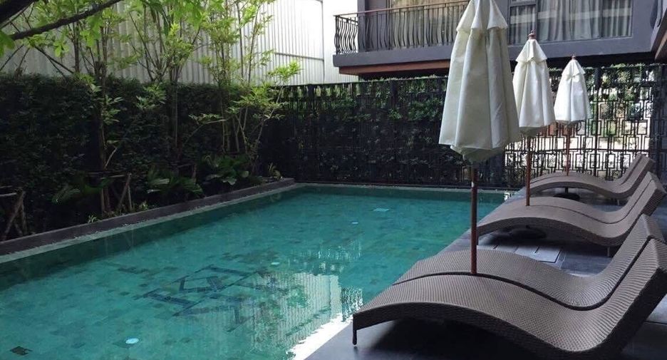 For rent and for sale 2 bedrooms condo in Pathum Wan, Bangkok