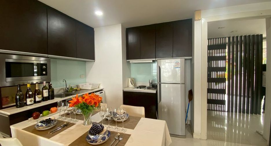 Condo en alquiler de 2 habitaciones en Si Racha, Chonburi