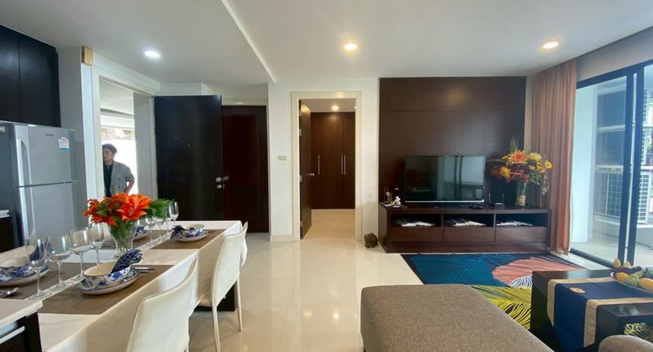 Condo en alquiler de 2 habitaciones en Si Racha, Chonburi