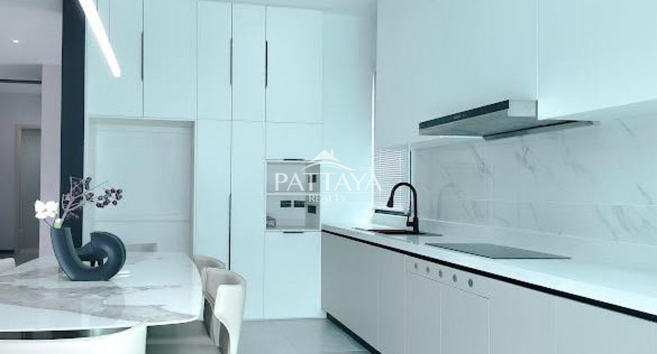 For sale 5 bedrooms house in Bang Lamung, Chonburi