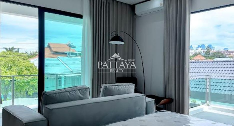 For sale 5 bedrooms house in Bang Lamung, Chonburi