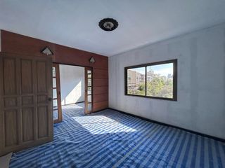 Аренда и продажа 5 спальни торговое помещение в Щаттхана, Бангкок
