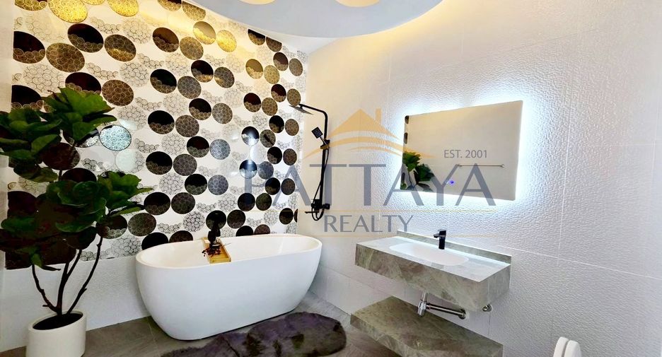For rent 5 bedrooms villa in Bang Lamung, Chonburi
