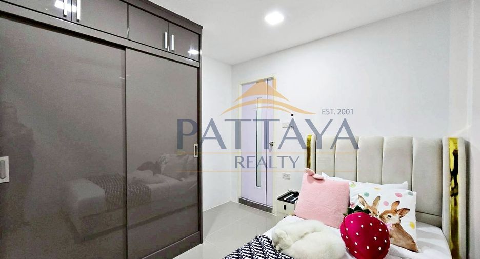 For rent 5 bedrooms villa in Bang Lamung, Chonburi