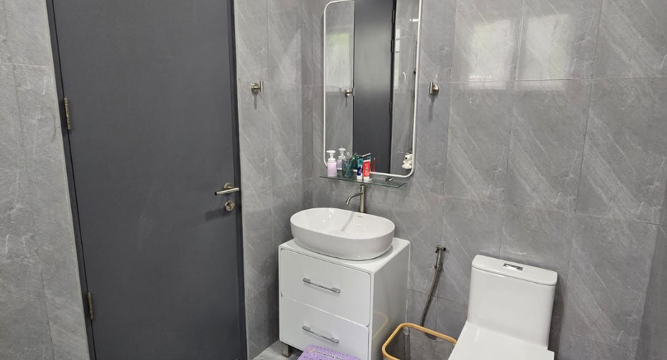 For sale 3 bedrooms house in Sattahip, Chonburi