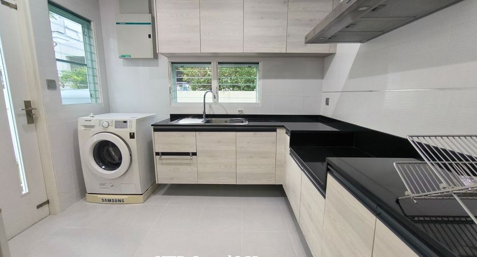 For rent 4 bedrooms house in Bang Phli, Samut Prakan