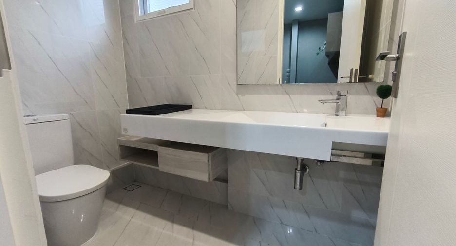 For rent 4 bedrooms house in Bang Phli, Samut Prakan
