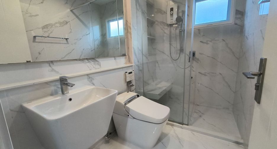 For rent 4 bedrooms house in Bang Phli, Samut Prakan
