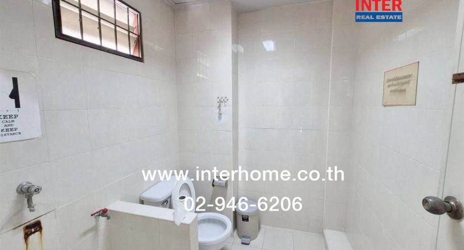 For sale 8 bedrooms retail Space in Chatuchak, Bangkok