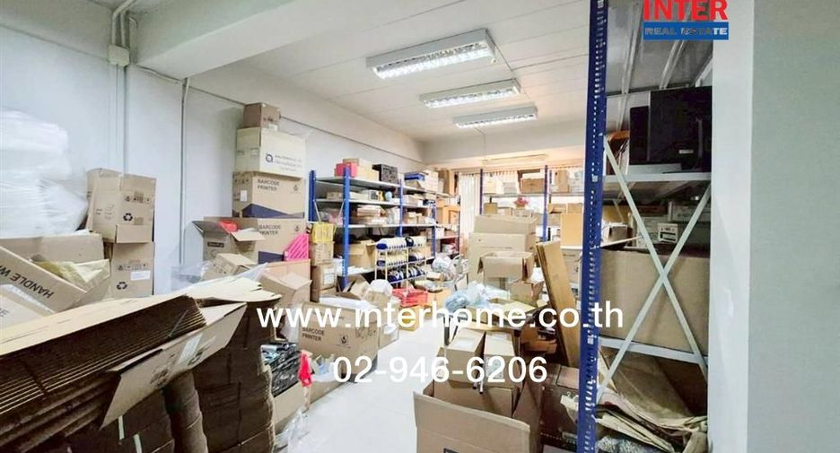 For sale 8 bedrooms retail Space in Chatuchak, Bangkok