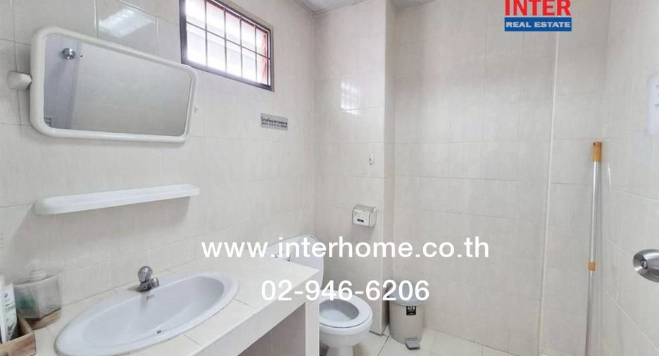 For sale 8 bedrooms retail Space in Chatuchak, Bangkok