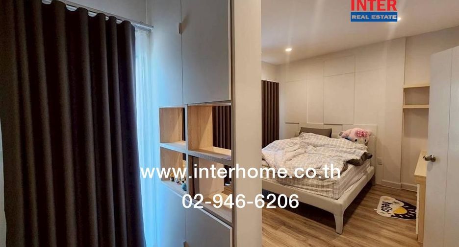For sale 4 bedrooms townhouse in Nong Khaem, Bangkok