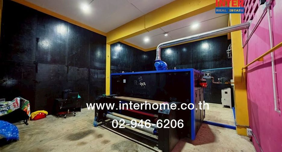 For sale 15 bedrooms warehouse in Krathum Baen, Samut Sakhon