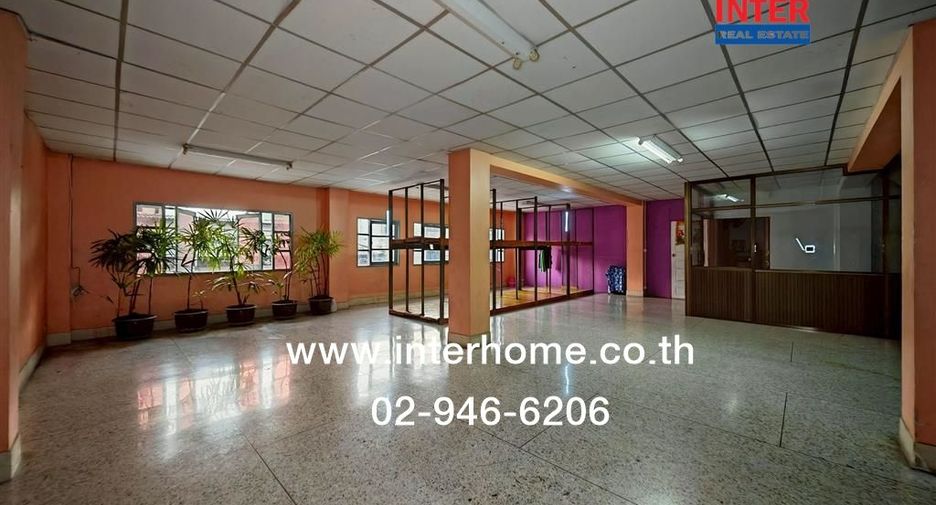 For sale 15 bedrooms warehouse in Krathum Baen, Samut Sakhon