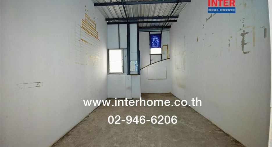 For sale 15 bedrooms warehouse in Krathum Baen, Samut Sakhon