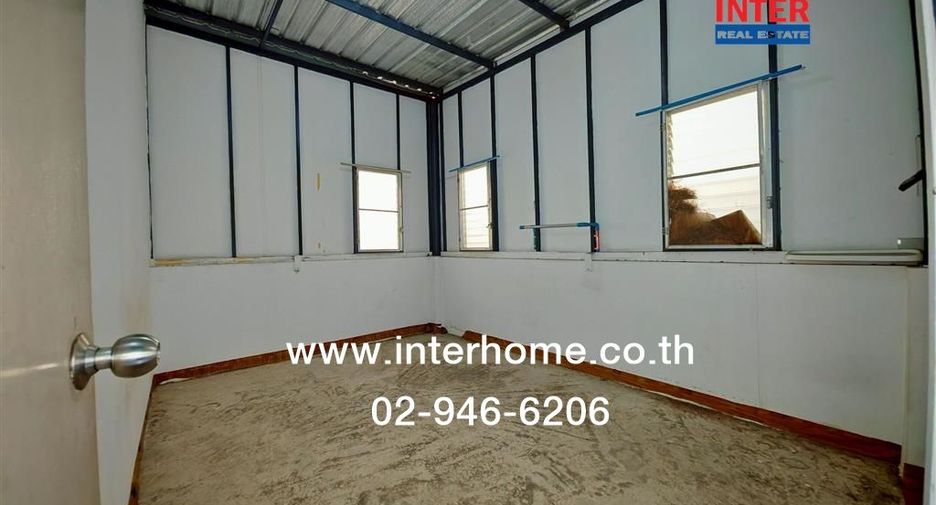 For sale 15 bedrooms warehouse in Krathum Baen, Samut Sakhon