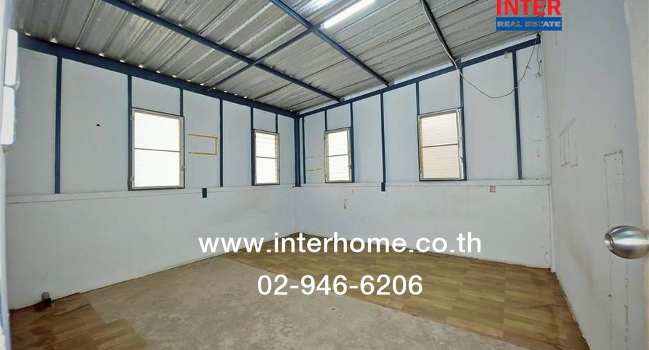 For sale 15 bedrooms warehouse in Krathum Baen, Samut Sakhon