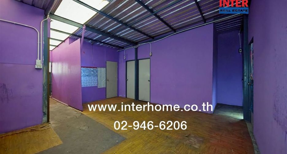 For sale 15 bedrooms warehouse in Krathum Baen, Samut Sakhon