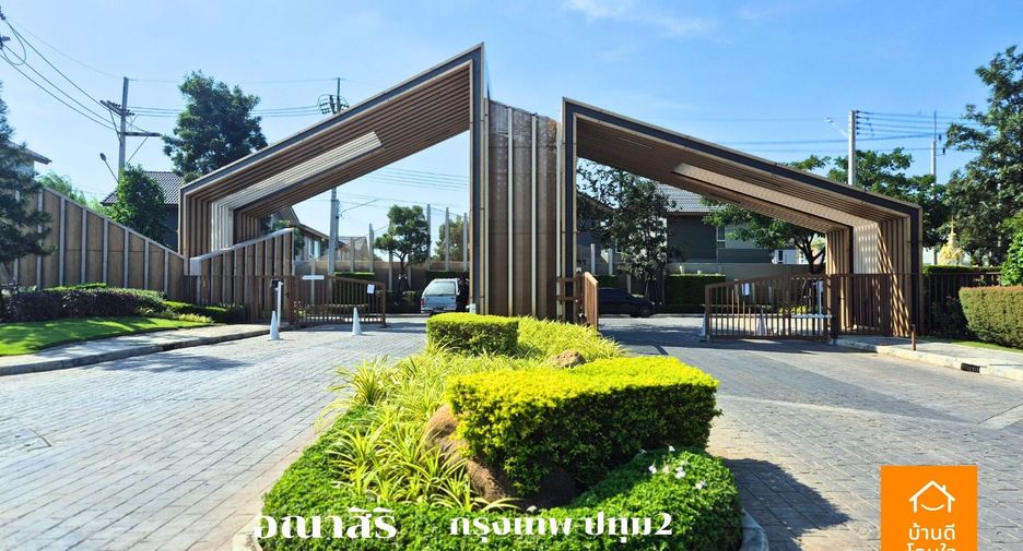 For sale 3 bedrooms house in Mueang Pathum Thani, Pathum Thani