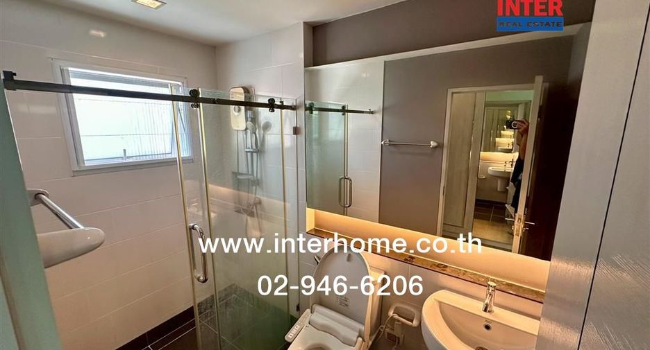 For rent and for sale 4 bedrooms house in Pak Kret, Nonthaburi