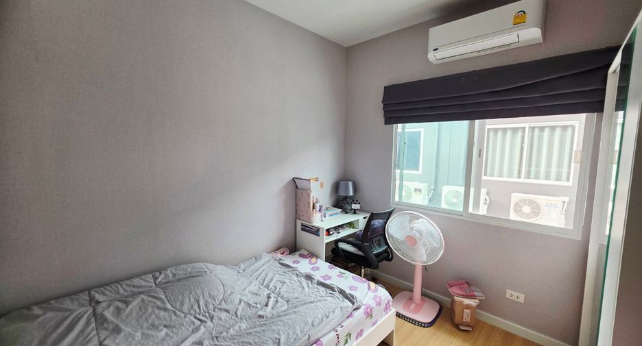 Casa adosada en venta de 3 habitaciones en Mueang Pathum Thani, Pathum Thani