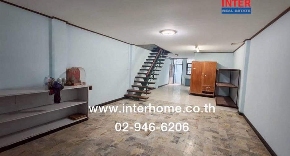 Casa adosada en venta de 2 habitaciones en Bang Kruai, Nonthaburi
