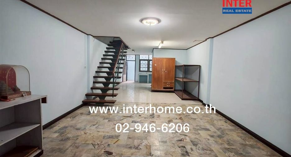 Casa adosada en venta de 2 habitaciones en Bang Kruai, Nonthaburi