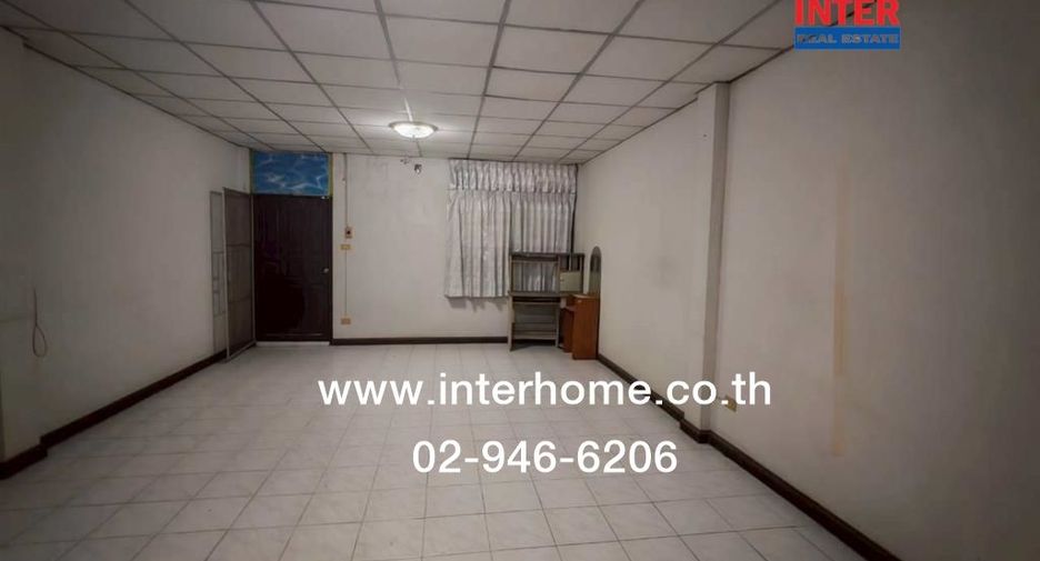 Casa adosada en venta de 2 habitaciones en Bang Kruai, Nonthaburi