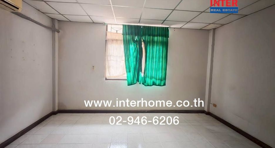 Casa adosada en venta de 2 habitaciones en Bang Kruai, Nonthaburi
