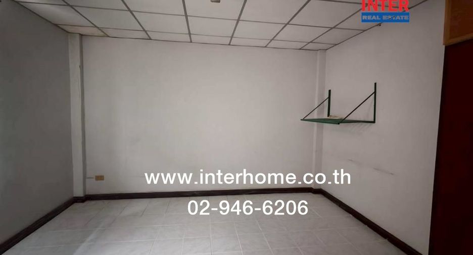 Casa adosada en venta de 2 habitaciones en Bang Kruai, Nonthaburi