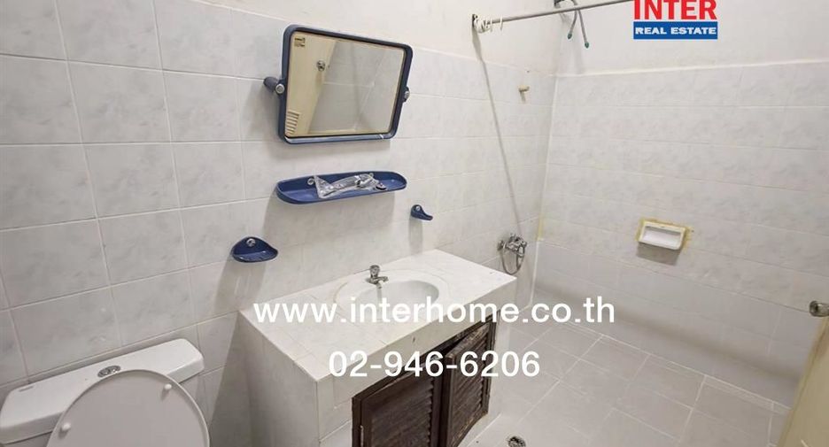 Casa adosada en venta de 2 habitaciones en Bang Kruai, Nonthaburi