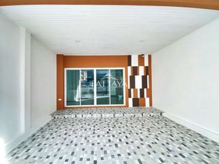 For sale 2 bedrooms townhouse in Bang Lamung, Chonburi